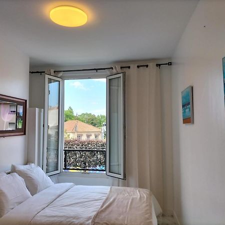 Paris Tourist Apartment, France Stains Eksteriør billede